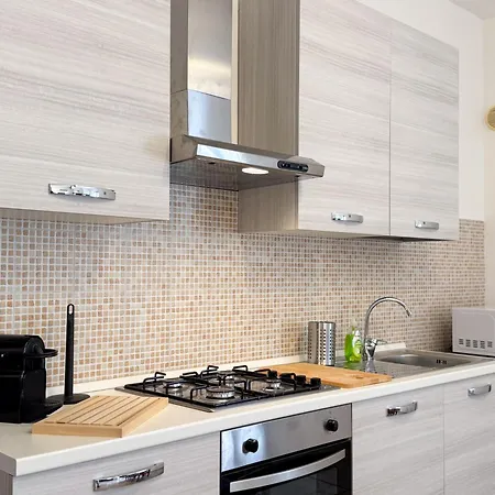 All'ombra Della Quercia *