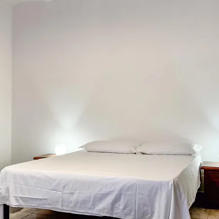 別荘 All'ombra Della Quercia オルトーナ